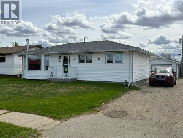 121 2 Avenue, Falher, Alberta T0H1M0