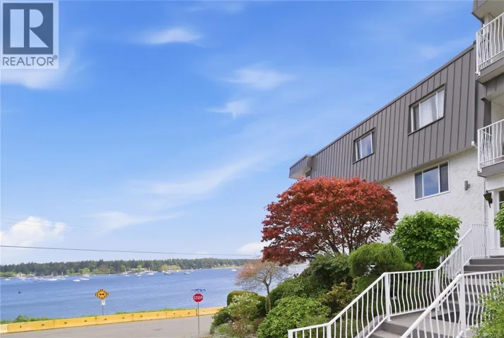 102 55 Dawes St, Nanaimo, British Columbia V9S1A2