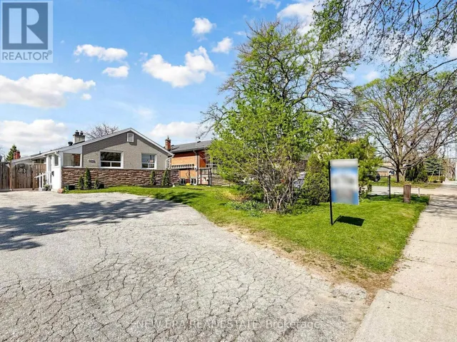 4246 BLOOR STREET W, Toronto (Markland Wood), Ontario M9C1Z7