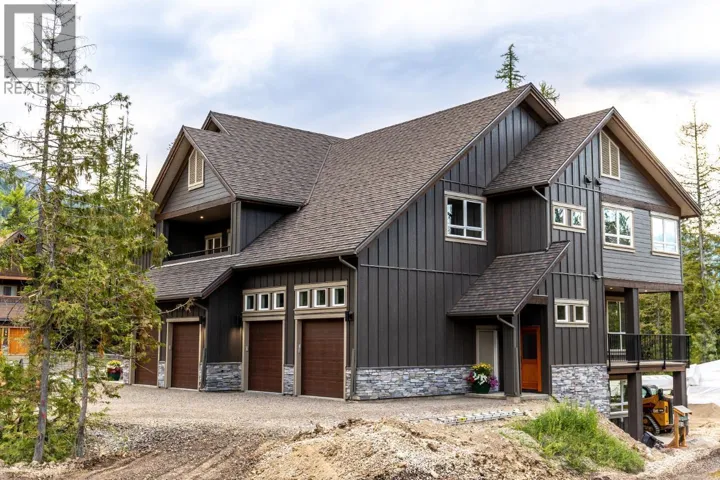 4576 TIMBERLINE Crescent Unit# 36, Fernie, British Columbia V0B1M0