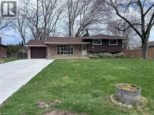 4 BEECHWOOD Court, St. Catharines, Ontario L2N3H7
