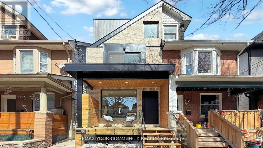 32 ENDEAN AVENUE, Toronto (South Riverdale), Ontario M4M1W6