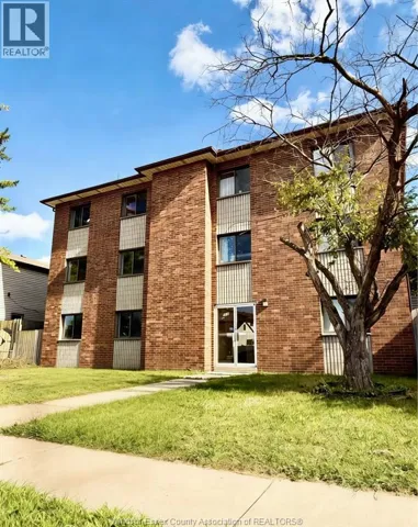 1547 PELLETIER Unit# 8, Windsor, Ontario N9B1S4