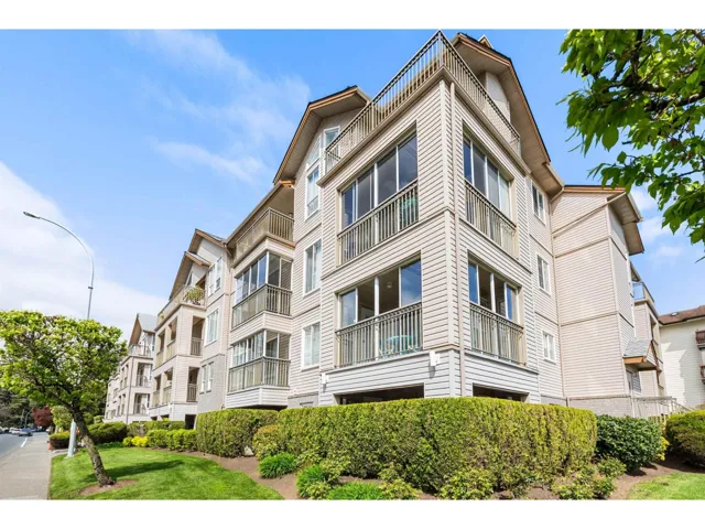 204 2772 CLEARBROOK ROAD, Abbotsford, British Columbia V2T6N6