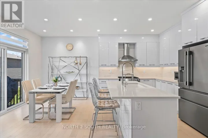 118 BERKELY STREET, Wasaga Beach, Ontario L9Z0K5