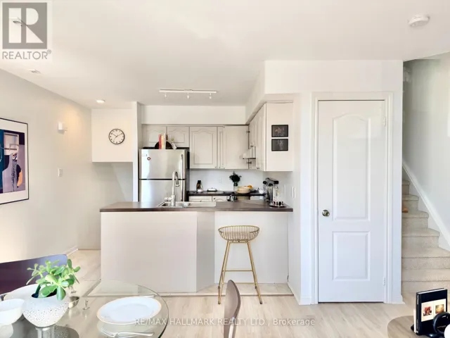 2705 - 27 SUDBURY STREET, Toronto (Niagara), Ontario M6J3W6