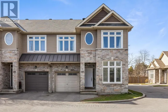 27 ORANGE BLOSSOM PRIVATE, Ottawa, Ontario K1T0M9