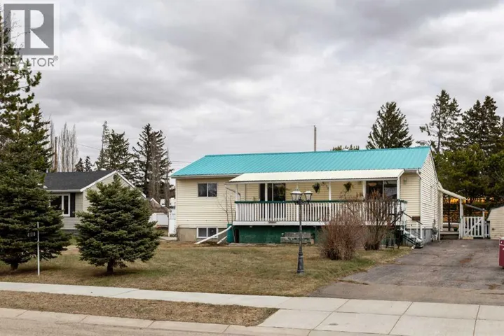 4108 49A Avenue, Innisfail, Alberta T4G1J9