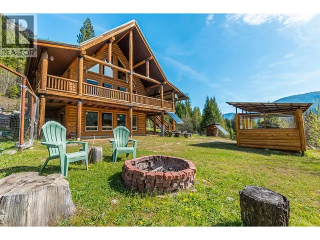 4761 Slocan River Road, Winlaw, British Columbia V0G2J0