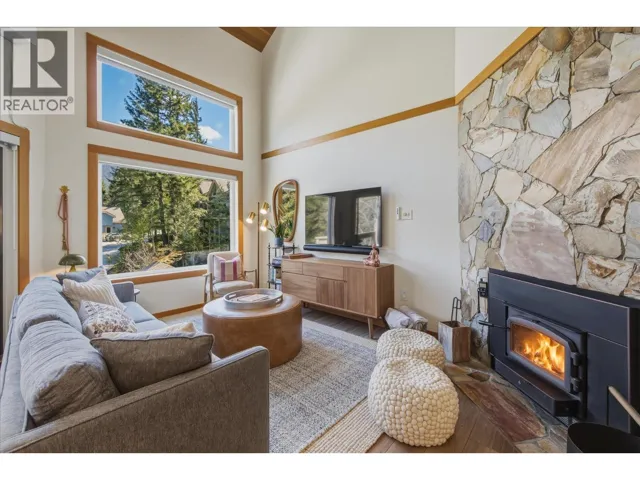 32 6127 EAGLE RIDGE CRESCENT, Whistler, British Columbia V8E0W7