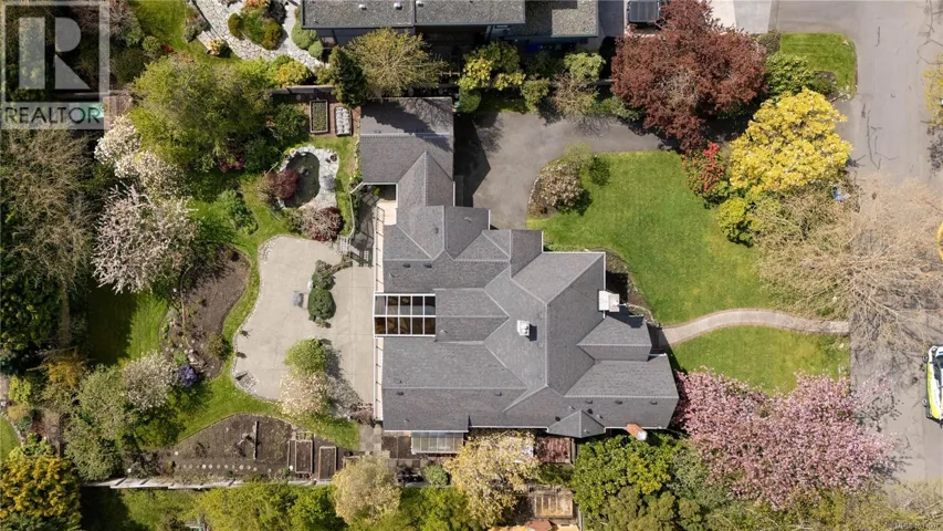 1541 Despard Ave, Victoria, British Columbia V8S1T2