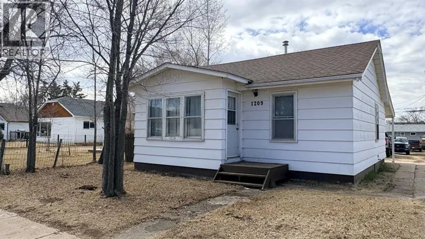 1209 5 Avenue, Wainwright, Alberta T9W1L8