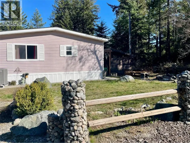 96 Chase Road, Christina Lake, British Columbia V0H1E0