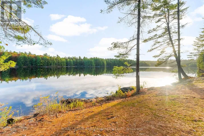 12 VOYAGEUR BAY TRAIL, Whitewater Region, Ontario K0J1V0
