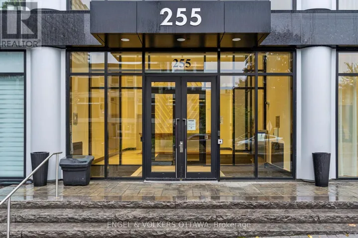 302 - 255 BAY STREET, Ottawa, Ontario K1R0C5