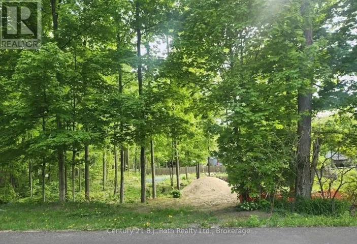 81 POLISH AVENUE, Penetanguishene, Ontario L9M1W8