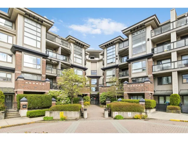 105 10866 CITY PARKWAY, Surrey, British Columbia V3T5W9