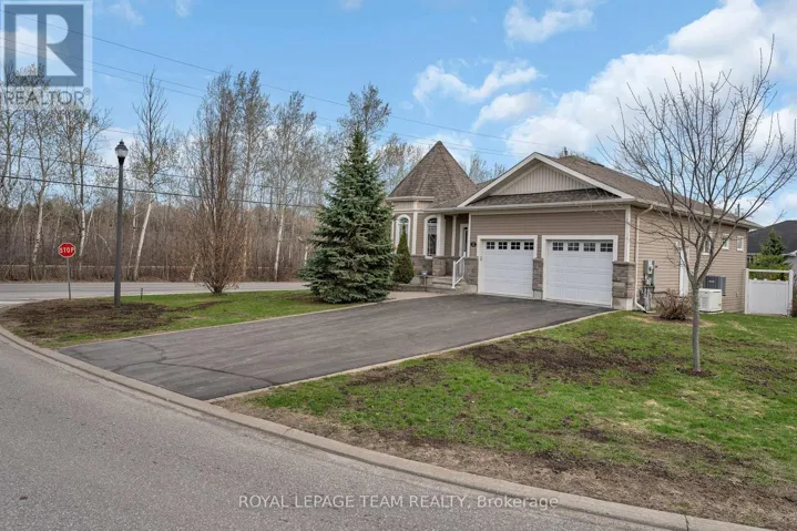 2 WESTERRA WAY, North Grenville, Ontario K0G1J0