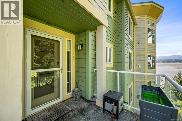 305 2275 Comox Ave, Comox, British Columbia V9M1X6