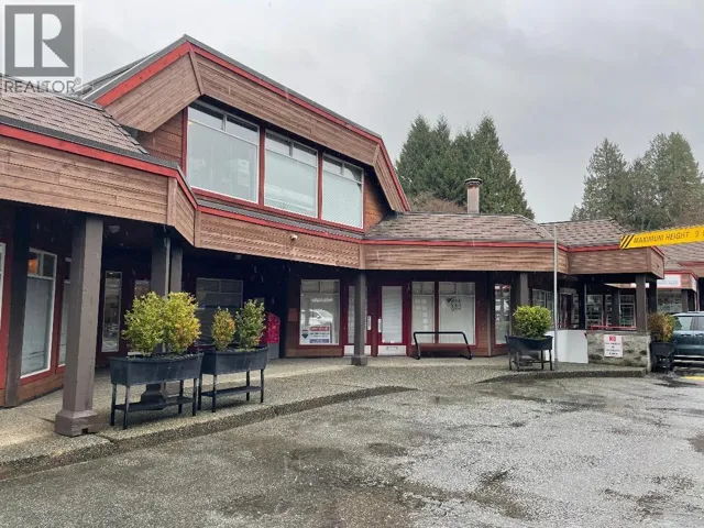 3743 DELBROOK AVENUE, North Vancouver, British Columbia V7N3Z4