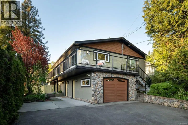 860 Verdier Ave, Central Saanich, British Columbia V8M1C5