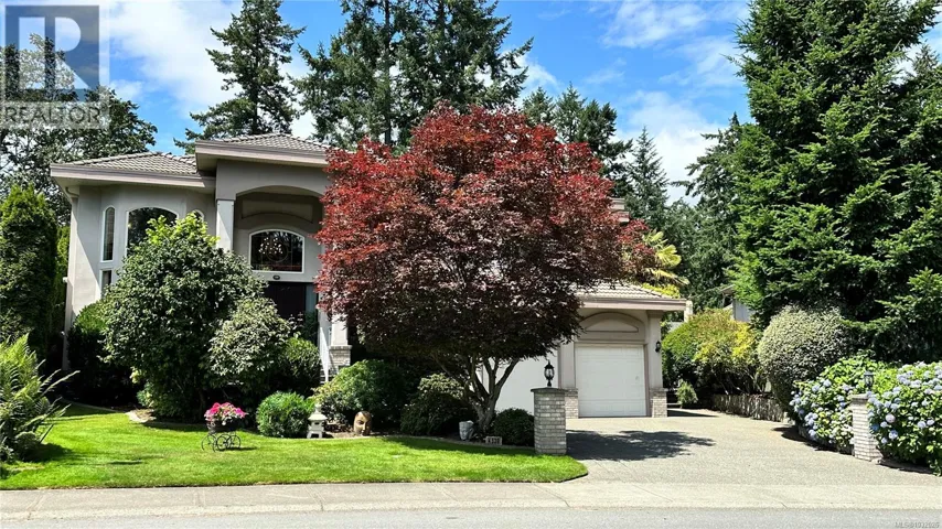 4638 Boulderwood Dr, Saanich, British Columbia V8Y3G5