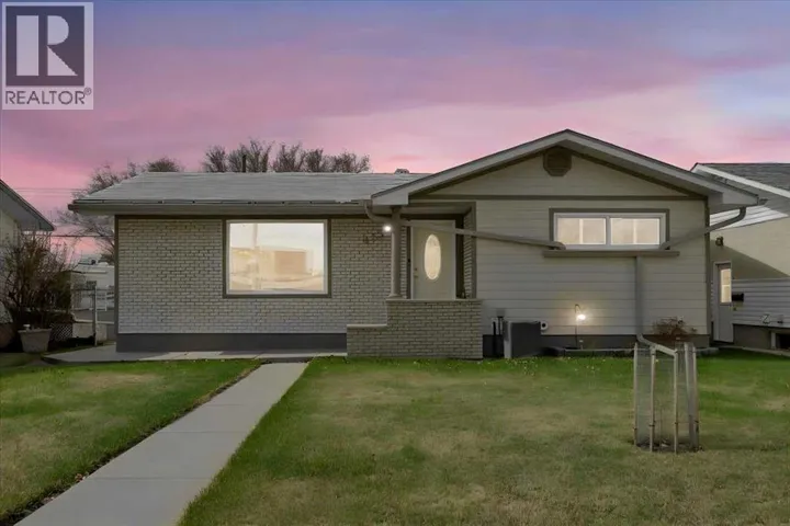 415 12 Street E, Drumheller, Alberta T0J0Y5