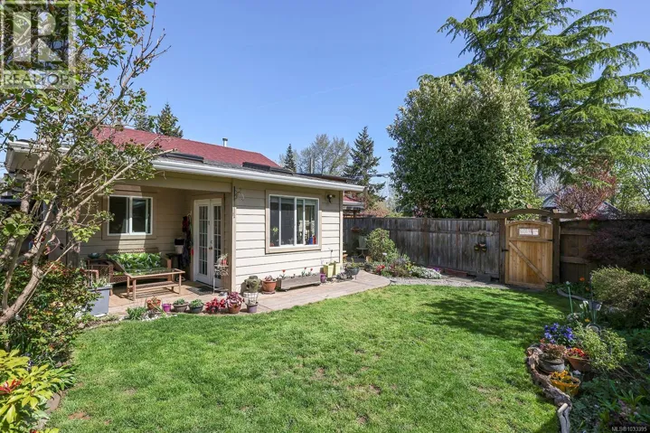 B 226 1st St, Courtenay, British Columbia V9N1A6