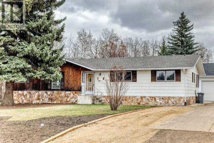 4815 42 Street, Ponoka, Alberta T4J1C3