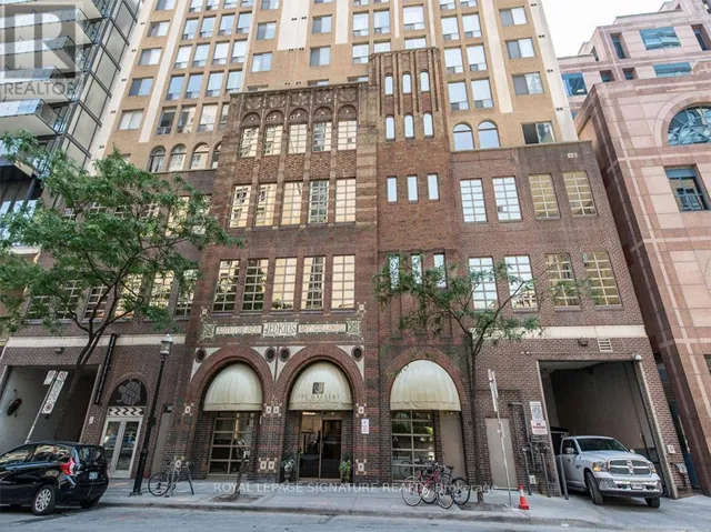 2008 - 25 GRENVILLE STREET, Toronto (Bay Street Corridor), Ontario M4Y2X5