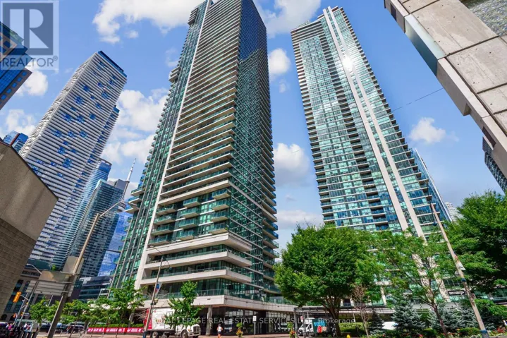 1111 - 33 BAY STREET, Toronto (Bay Street Corridor), Ontario M5J2Z3