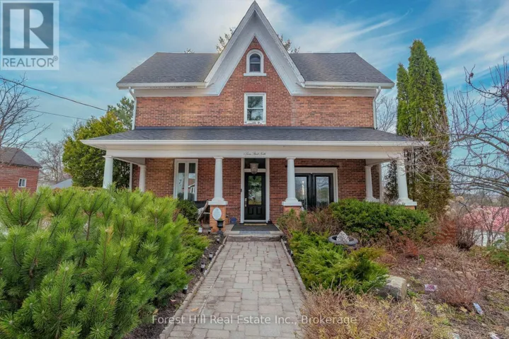 5 LORNE STREET N, Huntsville (Chaffey), Ontario P1H2G1