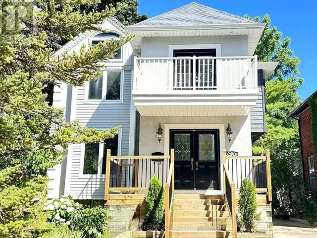 20 HOLGATE STREET, Barrie (Allandale), Ontario L4N2T5