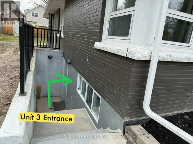 3 (BASEMENT) - 220 MILLARD AVENUE, Newmarket (Central Newmarket), Ontario L3Y1Z2
