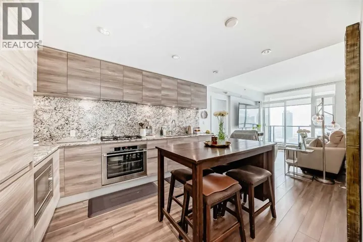 2205, 310 12 Avenue SW, Calgary, Alberta T2R1B5