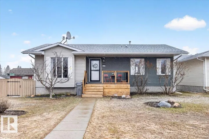 5208 55 AV, Mundare, Alberta T0B3H0