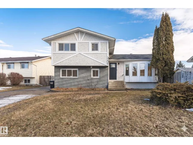 3208 130 AV NW, Edmonton, Alberta T5A3B3