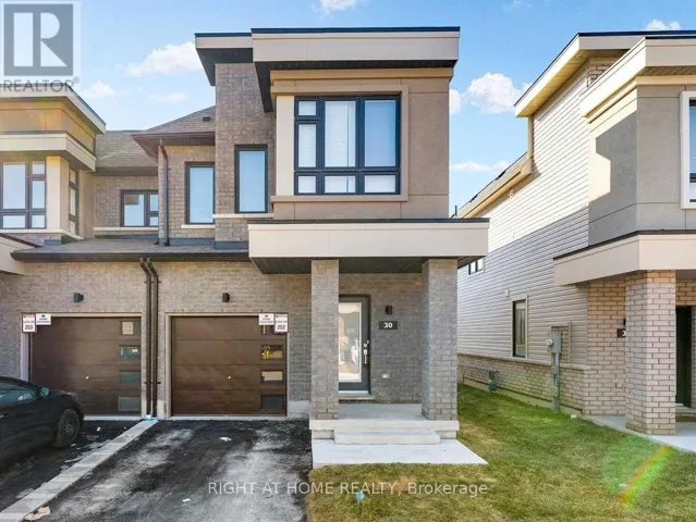 30 CASPIAN SQUARE, Clarington (Bowmanville), Ontario L1C7G3