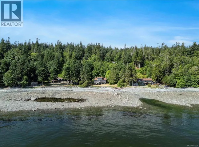 7884 Lenwood Rd, Merville, British Columbia V9J1V4