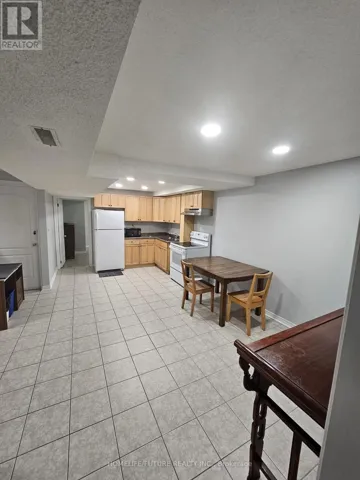 BSMT - 49 RAPONI CIRCLE, Toronto (Rouge), Ontario M1X2E4