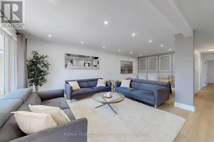 26 FAYE DRIVE, Toronto (Pleasant View), Ontario M2J3S6