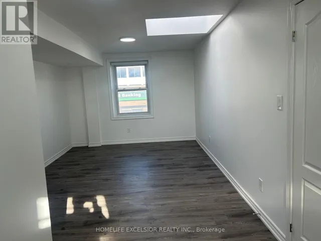 UNIT 5 - 3 SIMCOE STREET S, Oshawa (Central), Ontario L1H1A9