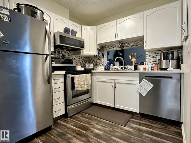 #211 9619 174 ST NW, Edmonton, Alberta T5T6C6