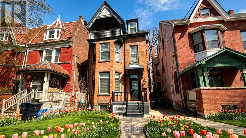 61 BRUNSWICK AVENUE, Toronto (University), Ontario M5S2L8