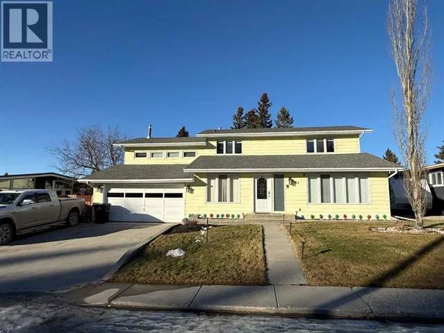 104 Mistaya Road, Hinton, Alberta T7V1T3