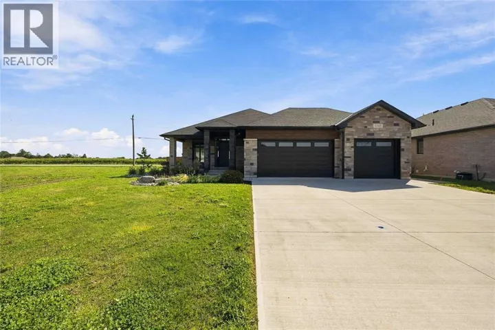 6747 GRIFFIN DRIVE, Plympton-Wyoming, Ontario N0N1E0