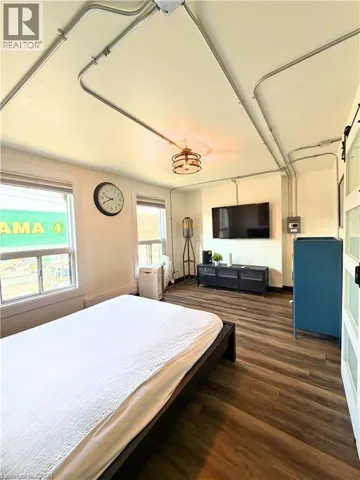 1129 MAIN Street E Unit# 1, Hamilton, Ontario L8M1P2