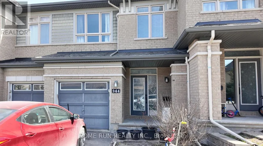 944 FLETCHER CIRCLE, Ottawa, Ontario K2T0B7