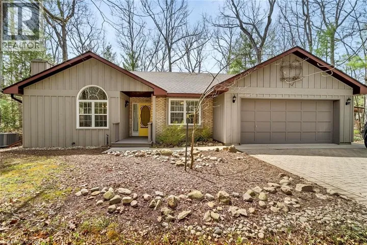 10325 GRAND OAKS Drive, Grand Bend, Ontario N0M1T0
