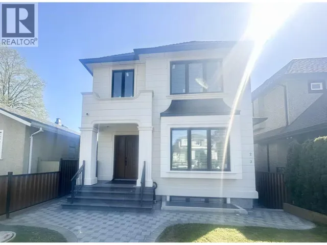 W 45TH AVE, Vancouver, British Columbia V5Y2W1